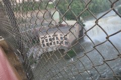 Is this abandoned? (at the lower falls)