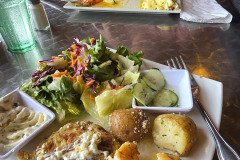 Bully Hill Restaurant (crabcake w/ scallop)